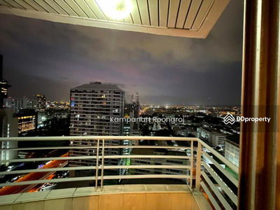 Noble House Phayathai, Bangkok, Thailand Noble House Phayathai, Bangkok, Thailand