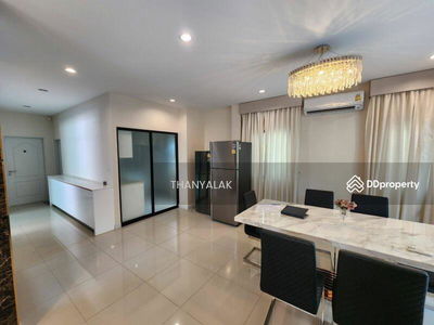 Luxury 2-story detached house, Village: Lumpini Suan Luang Rama 9,, Bangkok, Thailand Luxury 2-story detached house, Village: Lumpini Suan Luang Rama 9,, Bangkok, Thailand