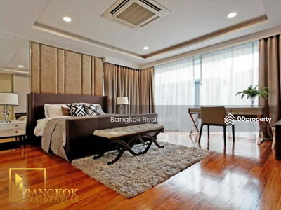 Townhouse in Compound, Bangkok, Thailand Townhouse in Compound, Bangkok, Thailand