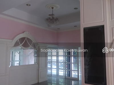 10310, Bangkok, Thailand 10310, Bangkok, Thailand