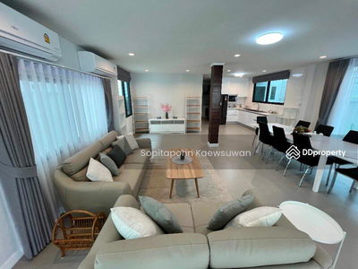 10400, Bangkok, Thailand 10400, Bangkok, Thailand