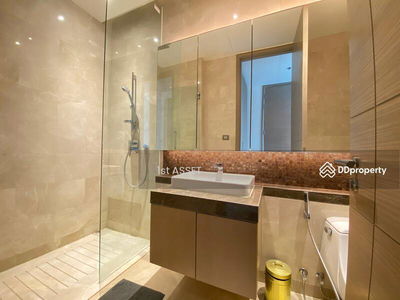 Magnolias Ratchadamri Boulevard, Bangkok, Thailand Magnolias Ratchadamri Boulevard, Bangkok, Thailand