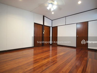 10110, Bangkok, Thailand 10110, Bangkok, Thailand