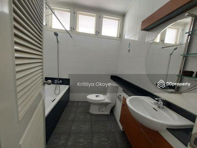 10110, Bangkok, Thailand 10110, Bangkok, Thailand