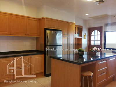 Center Point Residence Phromphong, Bangkok, Thailand Center Point Residence Phromphong, Bangkok, Thailand