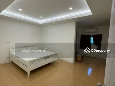 Townhome Soi Charoenjai (Soi Pridi Banomyong 31), Bangkok, Thailand Townhome Soi Charoenjai (Soi Pridi Banomyong 31), Bangkok, Thailand