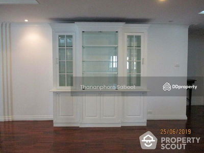 Jaspal's Residential II, Bangkok, Thailand Jaspal's Residential II, Bangkok, Thailand