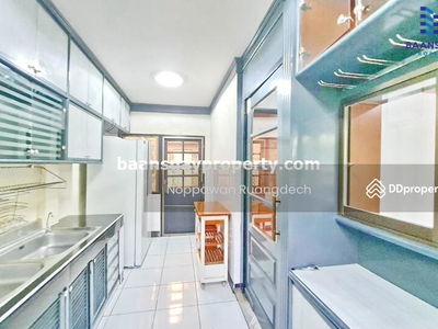 For rent, 2-story detached house, Chaengwattana Road, near the Pink Line. Chaengwattana Station 28, Nonthaburi, Thailand For rent, 2-story detached house, Chaengwattana Road, near the Pink Line. Chaengwattana Station 28, Nonthaburi, Thailand