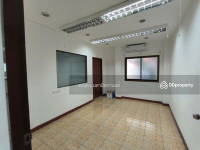 Sriwara Town in Town, Bangkok, Thailand Sriwara Town in Town, Bangkok, Thailand