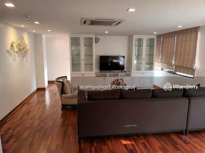 Acadamia Grand Tower, Bangkok, Thailand Acadamia Grand Tower, Bangkok, Thailand