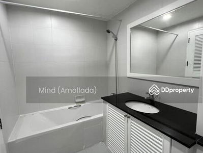 Supalai Place Sukhumvit 39, Bangkok, Thailand Supalai Place Sukhumvit 39, Bangkok, Thailand