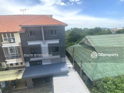 Nakhon Pathom, Nakhon Pathom, Thailand Nakhon Pathom, Nakhon Pathom, Thailand