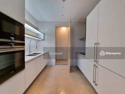 Sindhorn Residence, Bangkok, Thailand Sindhorn Residence, Bangkok, Thailand