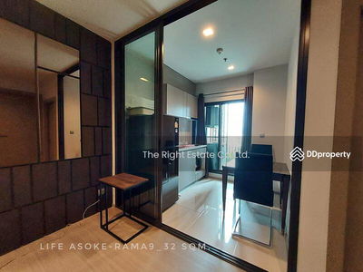 Life Asoke-Rama 9, Bangkok, Thailand Life Asoke-Rama 9, Bangkok, Thailand