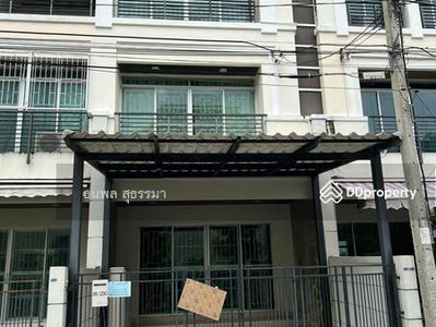 For rent, Baan Klang Muang Sathorn Taksin 1/ 3 bedrooms, 3 bathrooms / 20 square wah, 170 square meters, fully furnished, Bangkok, Thailand For rent, Baan Klang Muang Sathorn Taksin 1/ 3 bedrooms, 3 bathrooms / 20 square wah, 170 square meters, fully furnished, Bangkok, Thailand