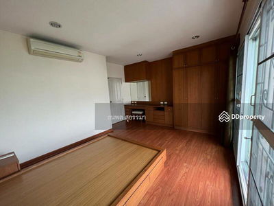 For rent, Baan Klang Muang Sathorn Taksin 1/ 3 bedrooms, 3 bathrooms / 20 square wah, 170 square meters, fully furnished, Bangkok, Thailand For rent, Baan Klang Muang Sathorn Taksin 1/ 3 bedrooms, 3 bathrooms / 20 square wah, 170 square meters, fully furnished, Bangkok, Thailand