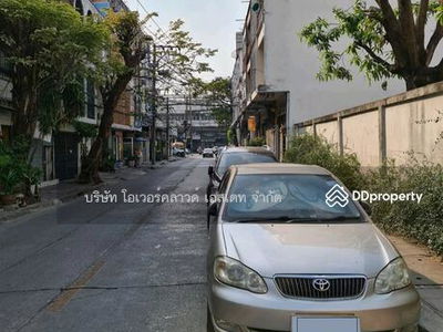 Land for rent Phra Khanong Sukhumvit, Bangkok, Thailand Land for rent Phra Khanong Sukhumvit, Bangkok, Thailand