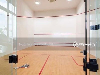 The Editor Vertical Village Sapankwai, Bangkok, Thailand The Editor Vertical Village Sapankwai, Bangkok, Thailand