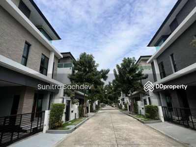 The City Ekkamai-Ladprao, Bangkok, Thailand The City Ekkamai-Ladprao, Bangkok, Thailand