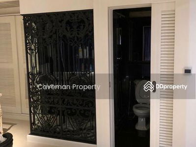 Sathorn Bridge Tower, Bangkok, Thailand Sathorn Bridge Tower, Bangkok, Thailand