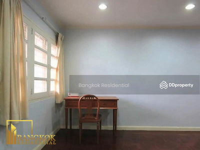 Townhouse in Compound, Bangkok, Thailand Townhouse in Compound, Bangkok, Thailand