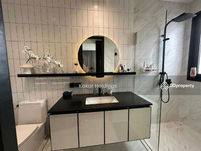 Chapter Charoennakhon–Riverside, Bangkok, Thailand Chapter Charoennakhon–Riverside, Bangkok, Thailand