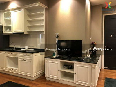 Ivy Sathorn 10, Bangkok, Thailand Ivy Sathorn 10, Bangkok, Thailand