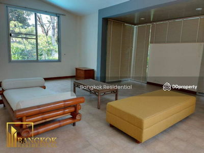 House in Soi Soonvijai, Bangkok, Thailand House in Soi Soonvijai, Bangkok, Thailand