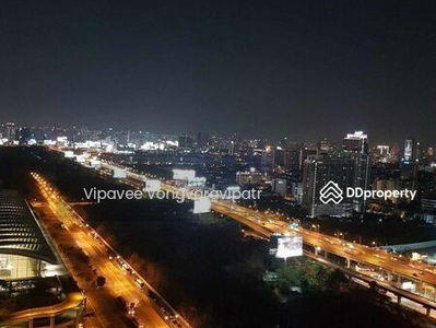 Life Asoke, Bangkok, Thailand Life Asoke, Bangkok, Thailand