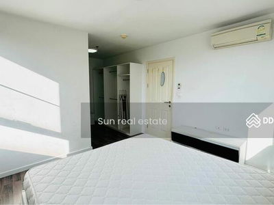 Dbura Prannok, Bangkok, Thailand Dbura Prannok, Bangkok, Thailand