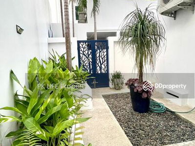 Gehäuse In Ban Chalong, Thailand Gehäuse In Ban Chalong, Thailand