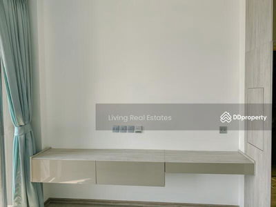 Miti Chiva Kaset Station, Bangkok, Thailand Miti Chiva Kaset Station, Bangkok, Thailand