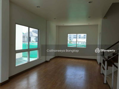 10230, Bangkok, Thailand 10230, Bangkok, Thailand