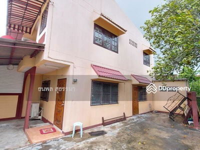 House for rent, Ekkachai 33, area 40 square meters, 3 bedrooms, 2 bathrooms, 1 kitchen, 1 large hall, with air conditioning in every room, Bangkok, Thailand House for rent, Ekkachai 33, area 40 square meters, 3 bedrooms, 2 bathrooms, 1 kitchen, 1 large hall, with air conditioning in every room, Bangkok, Thailand