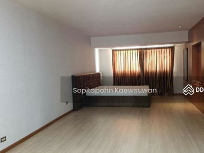 10110, Bangkok, Thailand 10110, Bangkok, Thailand