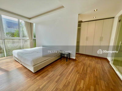 Housing in Ban Ratsada, Thailand Housing in Ban Ratsada, Thailand