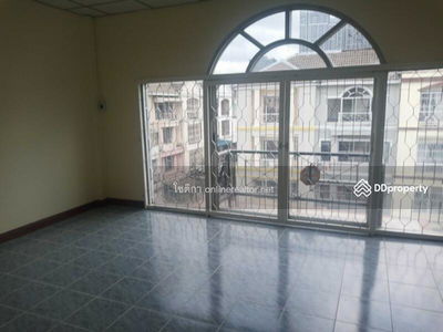 For Rent - Townhouse near Bangna Intersection, Bangkok, Thailand For Rent - Townhouse near Bangna Intersection, Bangkok, Thailand