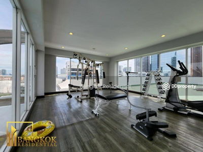 The Peak Sukhumvit 15, Bangkok, Thailand The Peak Sukhumvit 15, Bangkok, Thailand