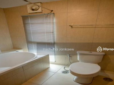 Von Napa Sukhumvit 38, Bangkok, Thailand Von Napa Sukhumvit 38, Bangkok, Thailand