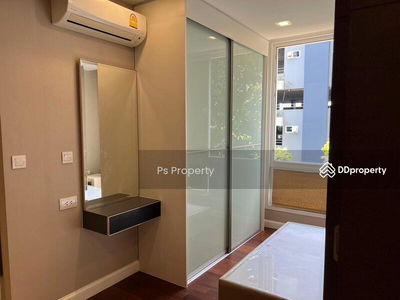 The Metropolis Samrong Interchange, Samut Prakan, Thailand The Metropolis Samrong Interchange, Samut Prakan, Thailand