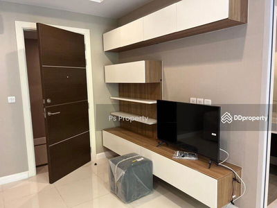 The Metropolis Samrong Interchange, Samut Prakan, Thailand The Metropolis Samrong Interchange, Samut Prakan, Thailand