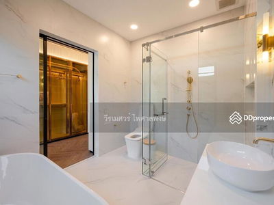 Nantawan Rama 9 New Krungthepkreetha, Bangkok, Thailand Nantawan Rama 9 New Krungthepkreetha, Bangkok, Thailand