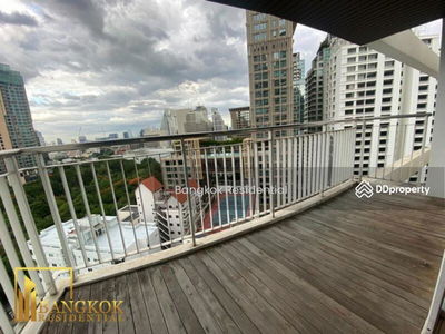 Urbana Langsuan, Bangkok, Thailand Urbana Langsuan, Bangkok, Thailand