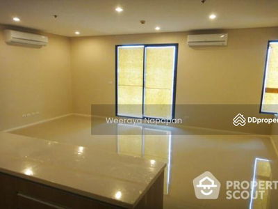 Villa Asoke, Bangkok, Thailand Villa Asoke, Bangkok, Thailand