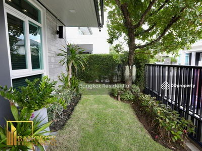 House in Compound, Samut Prakan, Thailand House in Compound, Samut Prakan, Thailand