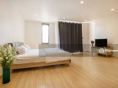 SHO Phatthanakan 32, Bangkok, Thailand SHO Phatthanakan 32, Bangkok, Thailand