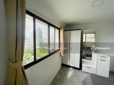 Thonglor Tower, Bangkok, Thailand Thonglor Tower, Bangkok, Thailand