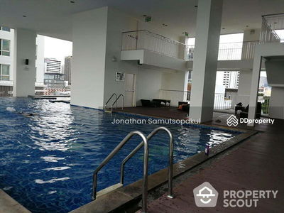 The Complete Rajprarop, Bangkok, Thailand The Complete Rajprarop, Bangkok, Thailand