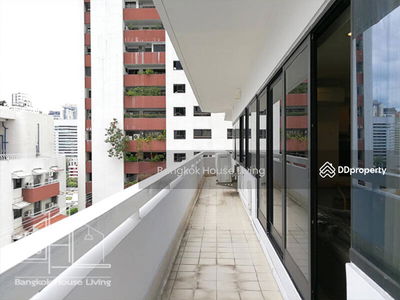 Prasanmitr Place, Bangkok, Thailand Prasanmitr Place, Bangkok, Thailand