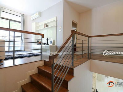 Manthana Onnut–Wongwaen 4, Bangkok, Thailand Manthana Onnut–Wongwaen 4, Bangkok, Thailand